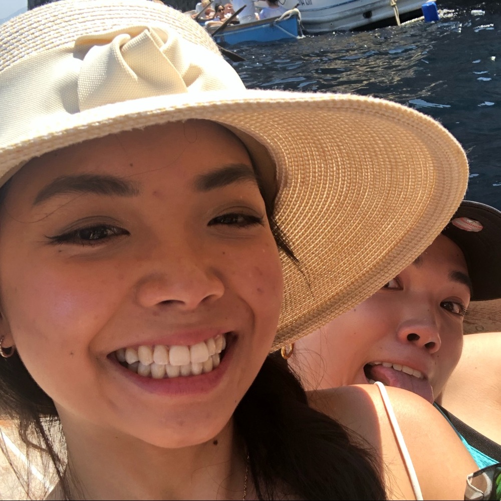 Meet your Posher, Clarissa